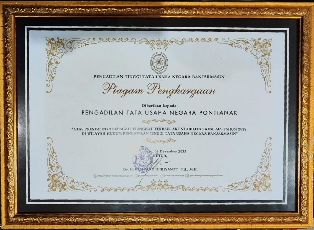 Penghargaan Peringkat Terbaik Akuntabilitas Kinerja Tahun 2022 di wilayah hukum PTTUN Banjarmasin